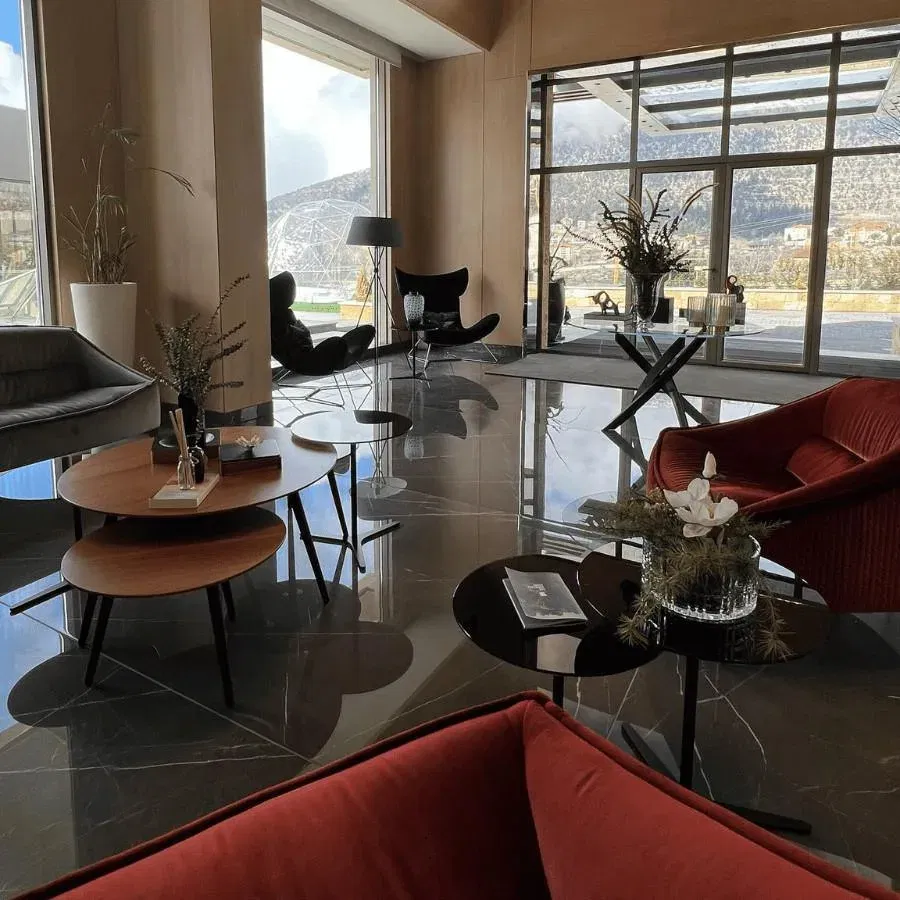 Suite in Luxurious Hotel – Ehden