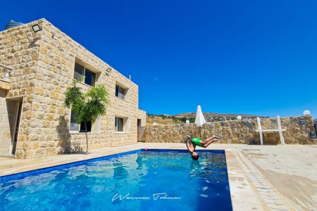 Chalet Paradise with Private Pool – Mazraat al Chouf