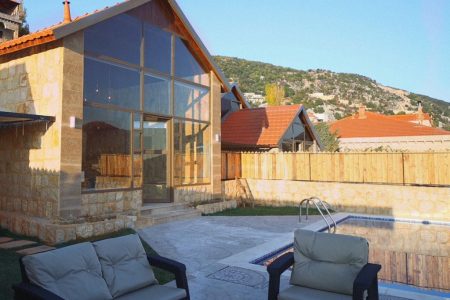 Potnus Chalet with Private Pool – Louaizeh, Jezzine