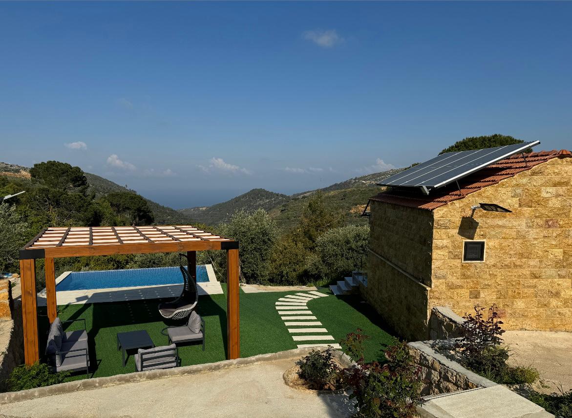 Guesthouse with Pool – Daqqoun, Chouf