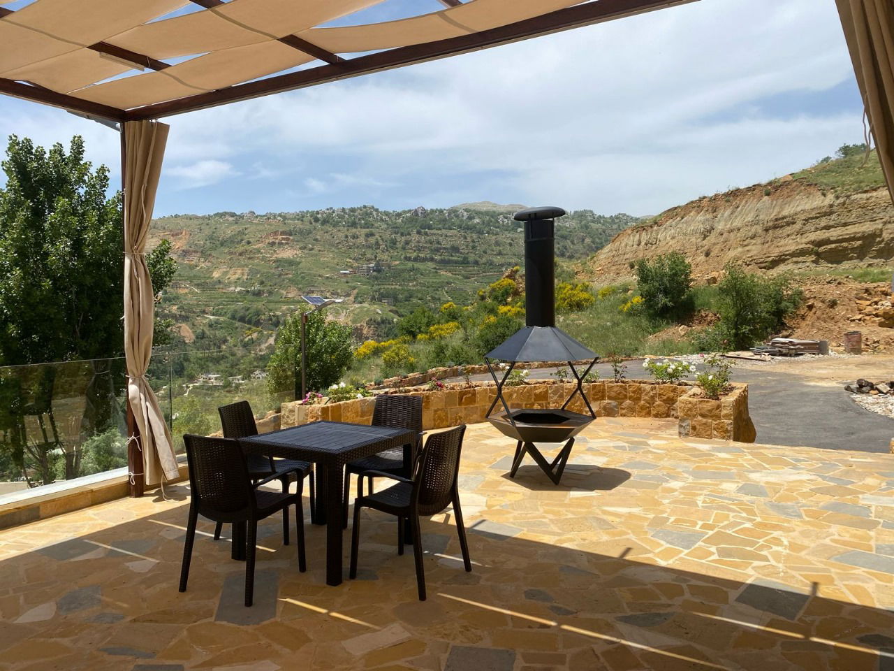 Stone Chalet 2 for Couples – Faraya