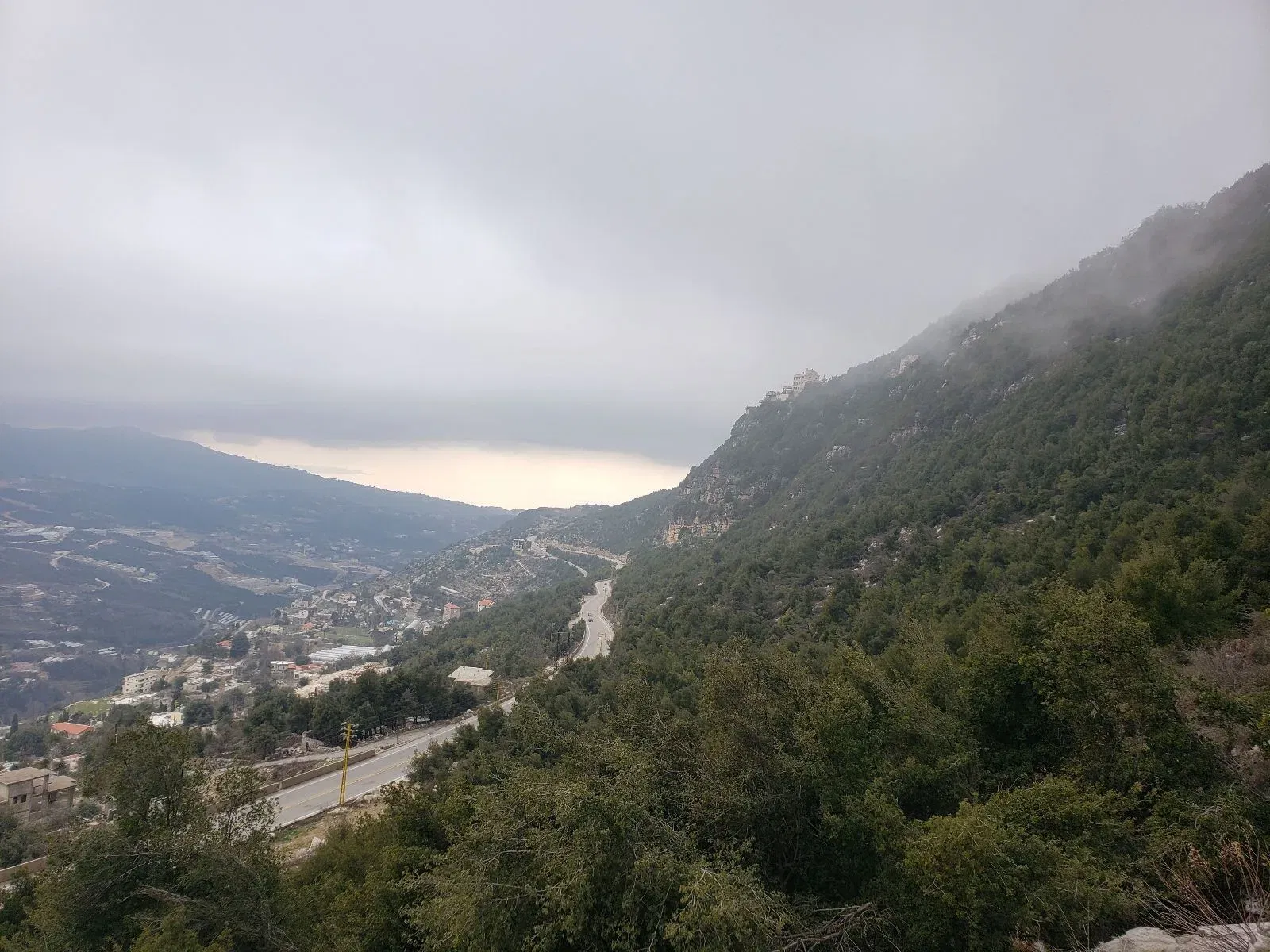 Scenic Drive from Ehmej to Laqlouq